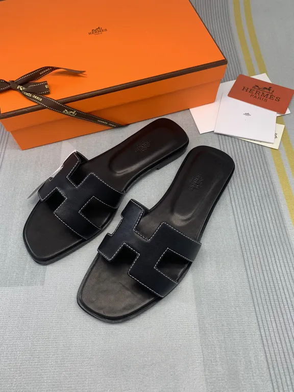 Hermes Shoe 